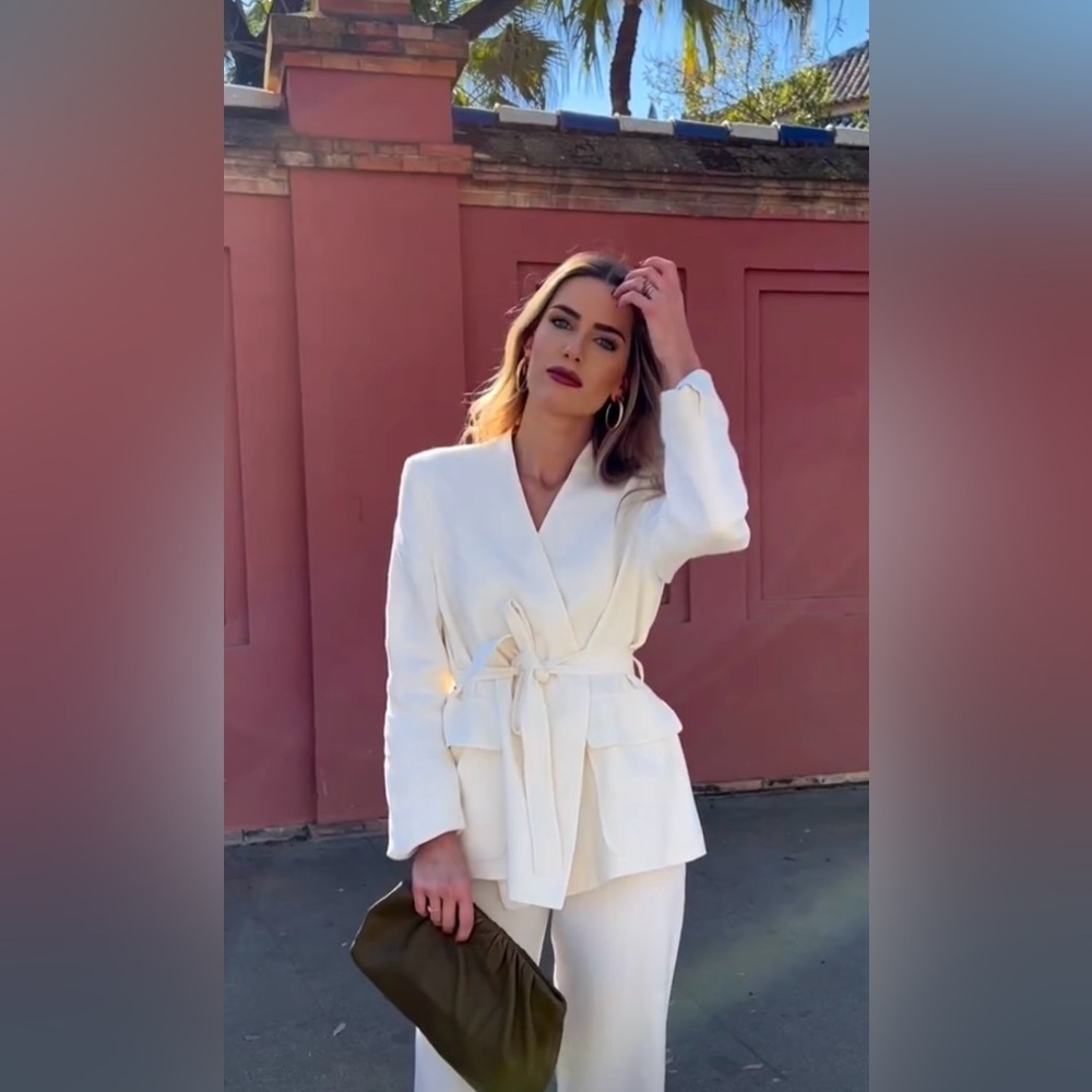 Zara Women Bloggers Fav Oyster White Linen Blend Belted Business Blazer Size M